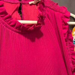 Vibrant Pink Ruffled Top - P2P:22, Length:27